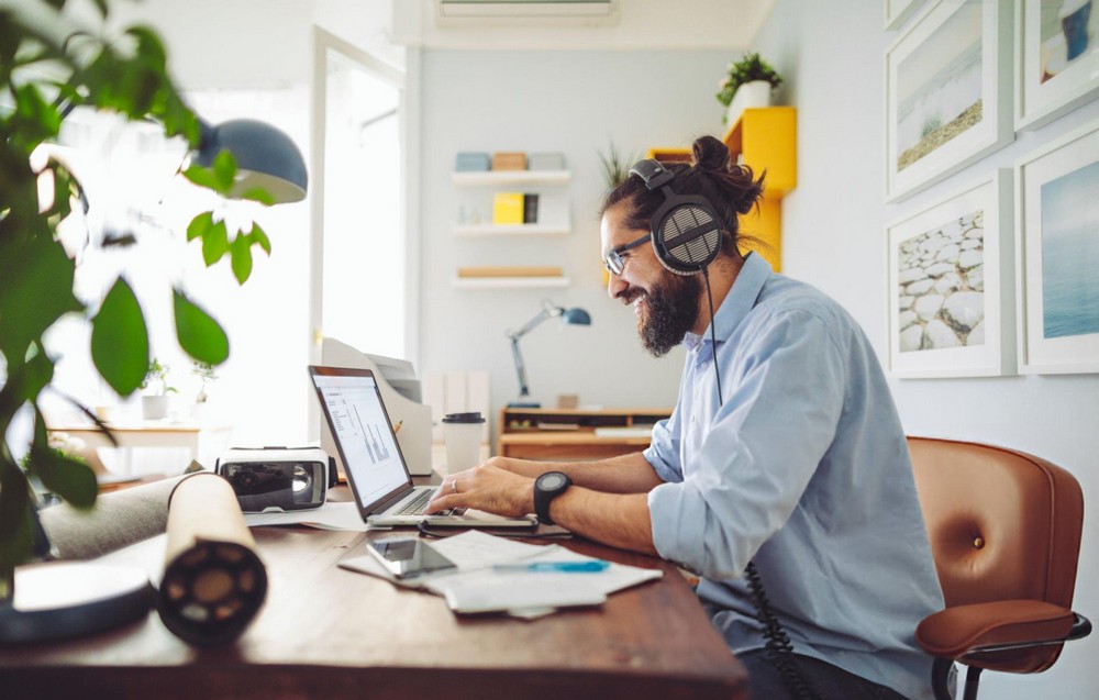 Quản lý công việc từ xa đúng cách sẽ giúp doanh nghiệp bứt phá dễ dàng đạt được mục tiêu hơn