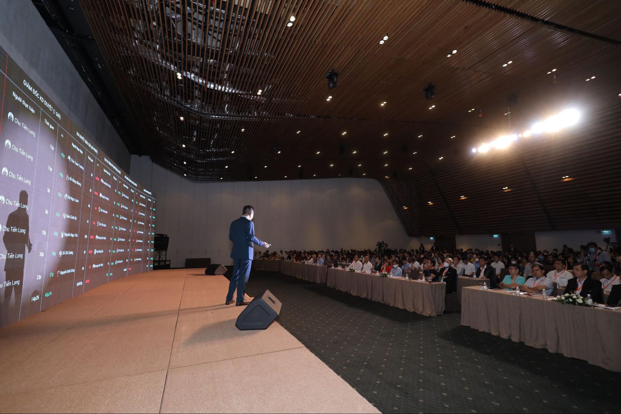 Hành trình 10 năm: Từ những giới hạn thực tế đến quyết định viết lại từ gốc