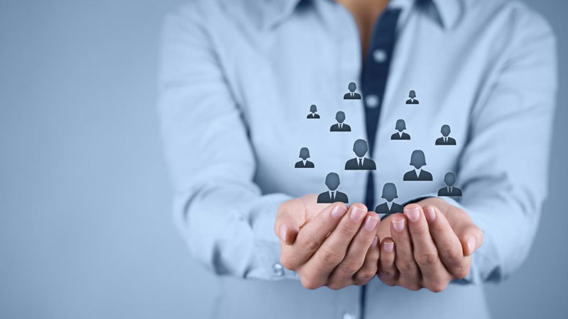 Phân khúc giúp tạo ra thị trường ngách và thu hút khách hàng mục tiêu tốt hơn Phân khúc giúp tạo ra thị trường ngách và thu hút khách hàng mục tiêu tốt hơn